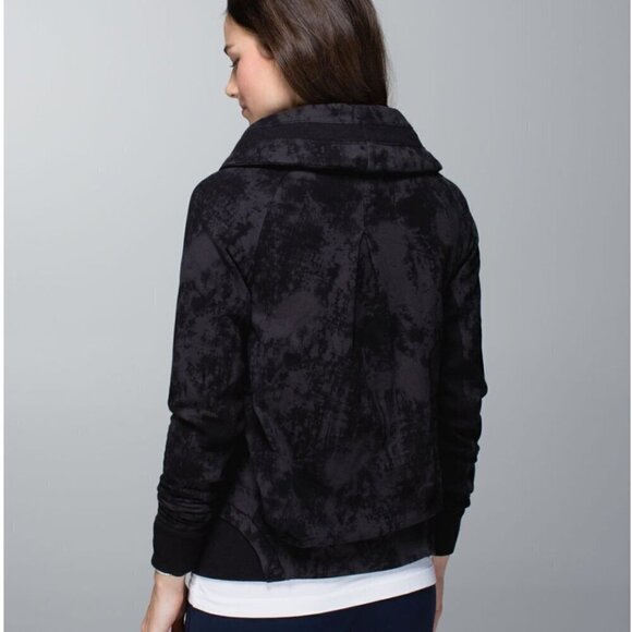 Lululemon To Class Jacket Sea Bed Black Deep Coal/Black Yoga Size 8 - Picture 3 of 8